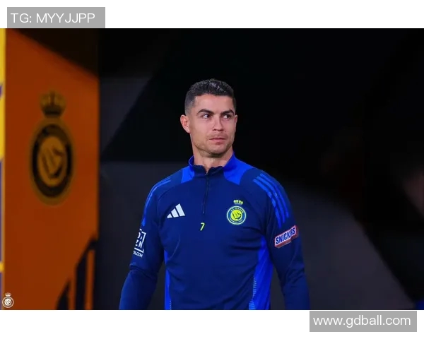 沙特足球明星前十名盘点他们的辉煌成就与影响力 沙特足球明星前十名盘点他们的辉煌成就与影响力