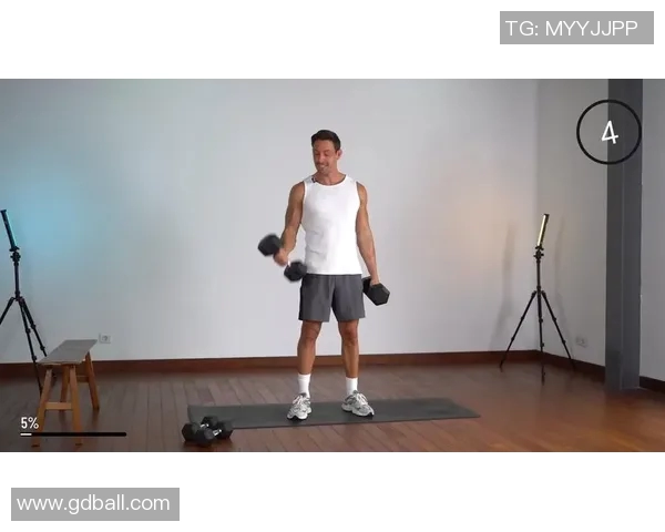 使用哑铃有效锻炼二头肌的最佳方法与技巧分享