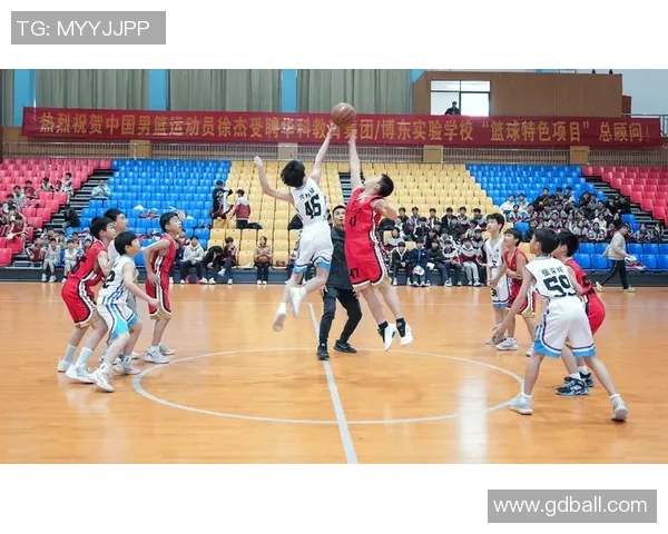 东方明星篮球教练培训助力青少年成长与篮球技能提升的全新课程体验 东方明星篮球教练培训助力青少年成长与篮球技能提升的全新课程体验